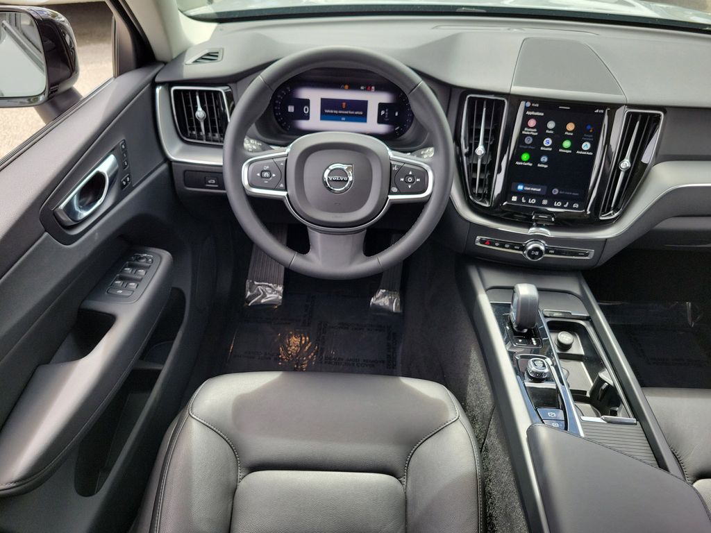 2024 Volvo XC60 Core - Photo 14