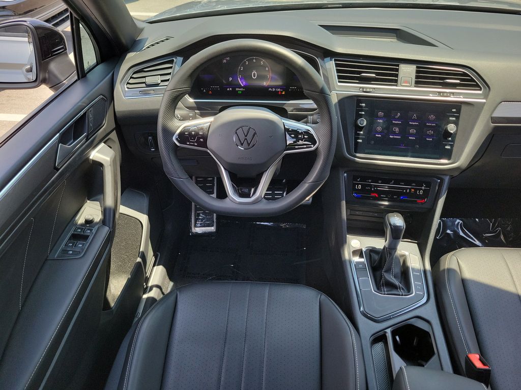 2023 Volkswagen Tiguan SE R-LINE BLACK - Photo 15