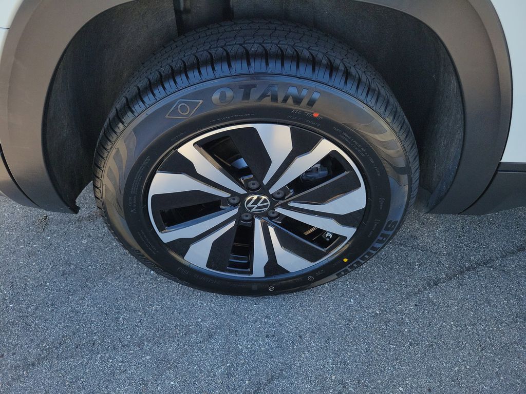2024 Volkswagen Atlas SE - Photo 7