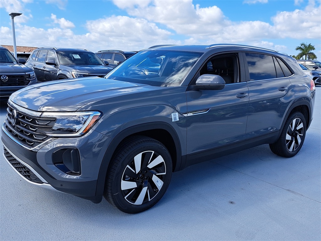 New 2026 Volkswagen Atlas Cross Sport 2.0T SE w/Technology SUV
