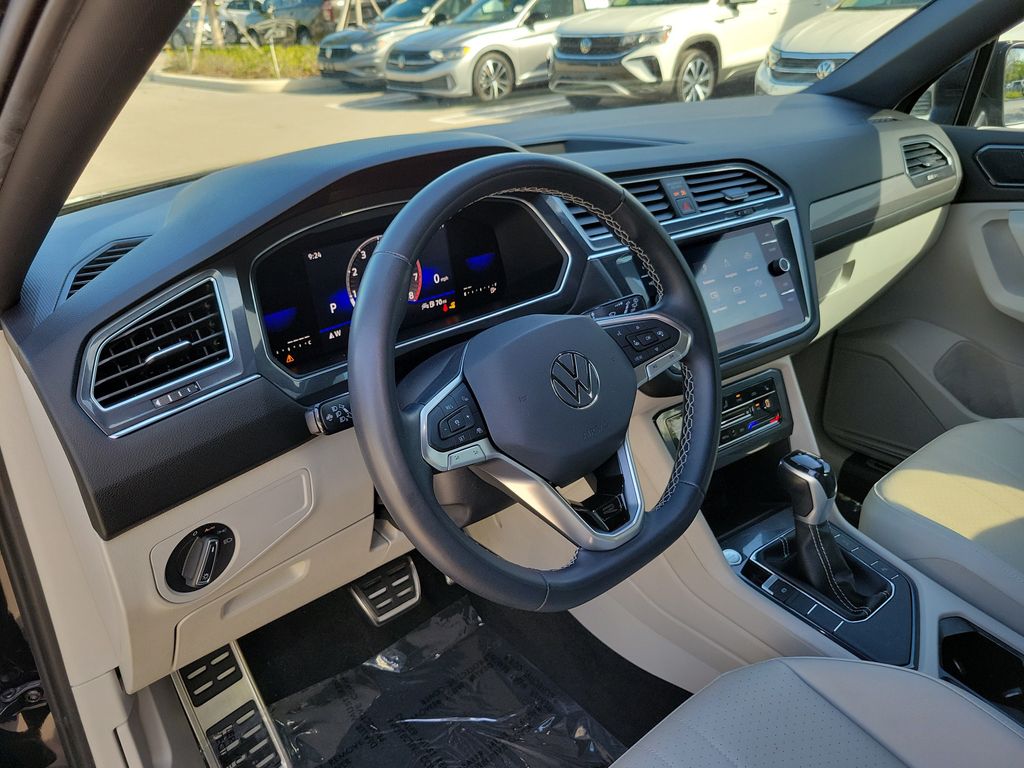 2023 Volkswagen Tiguan SE R-LINE BLACK - Photo 19