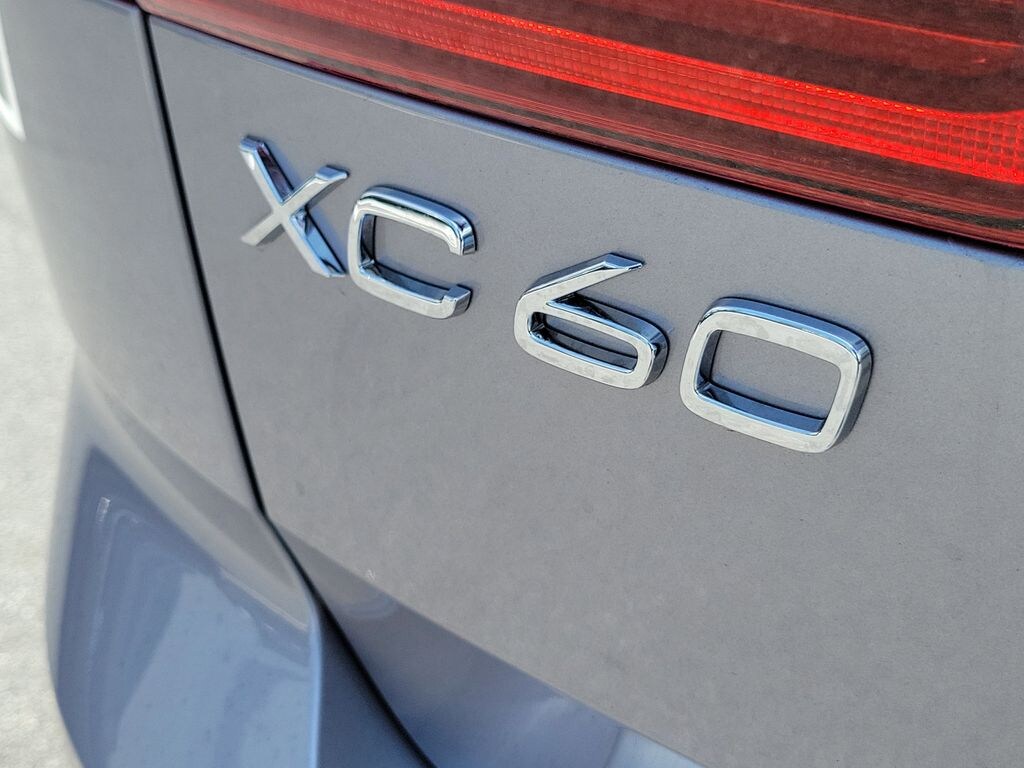 New 2026 Volvo XC60 B5 Plus SUV