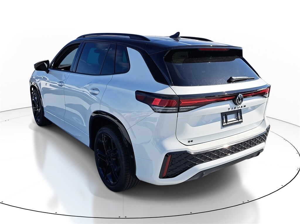 New 2026 Volkswagen Tiguan 2.0T SE SUV