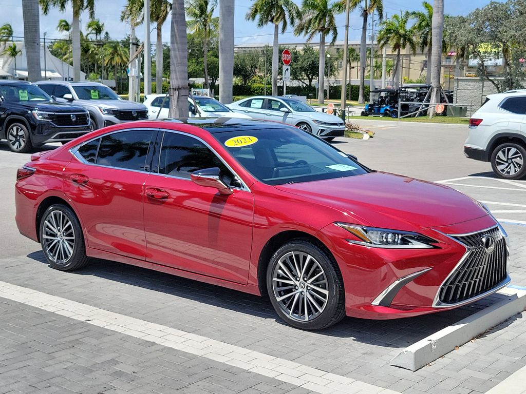 2023 Lexus ES 350 350's photo