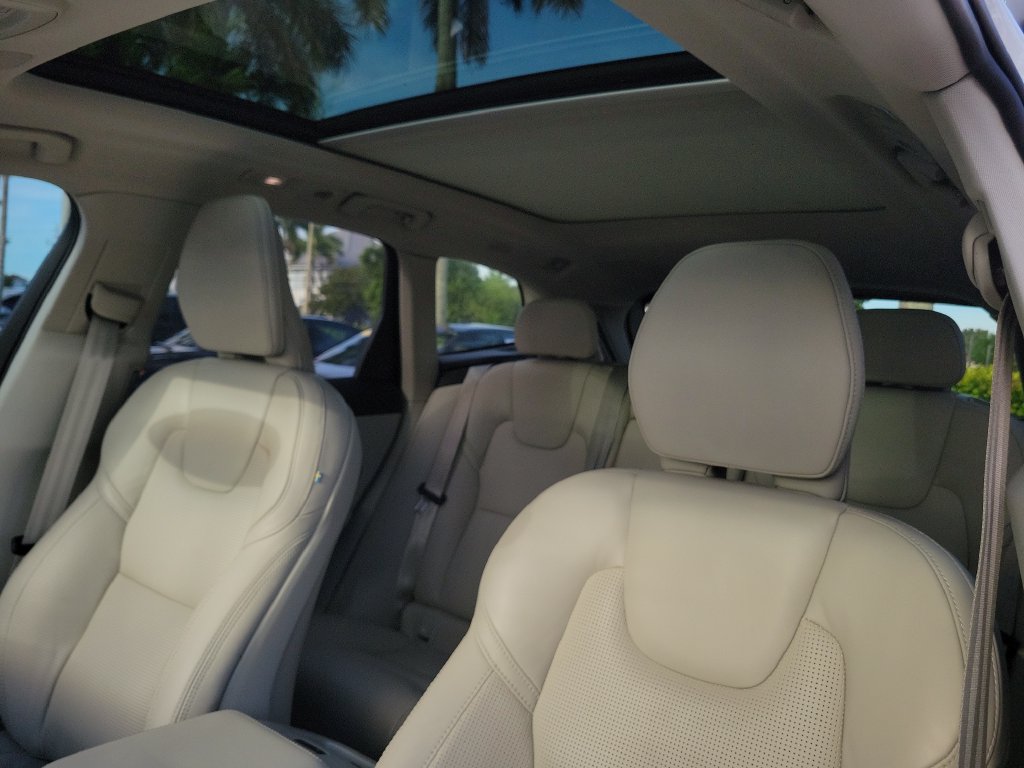 2025 Volvo XC60 Ultra - Photo 20