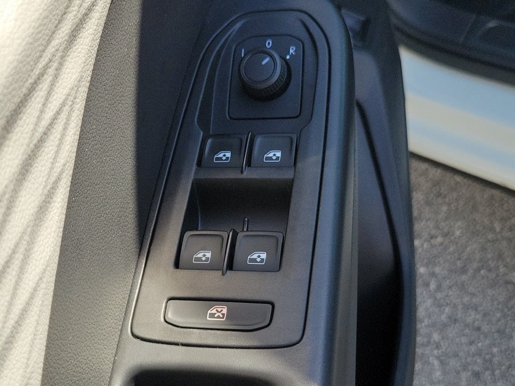 2023 Volkswagen Taos S - Photo 18