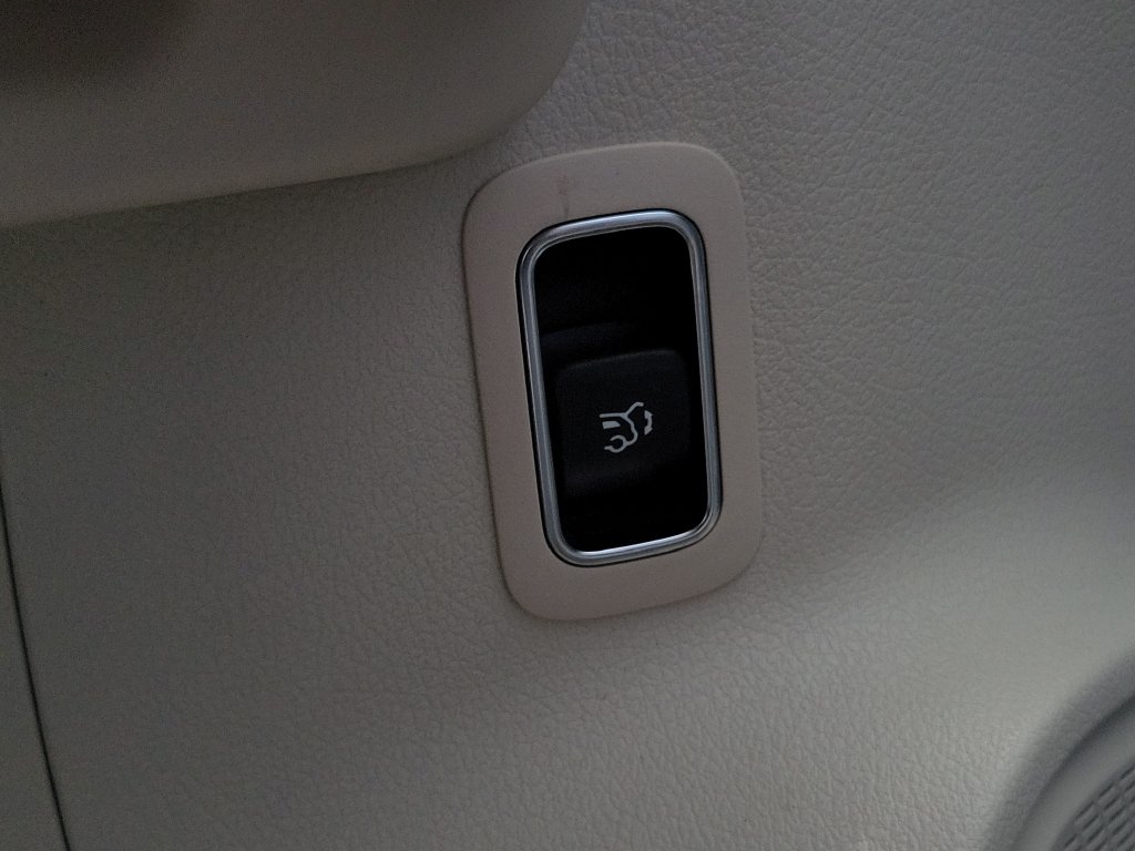 2023 Mercedes-Benz GLA Base - Photo 17