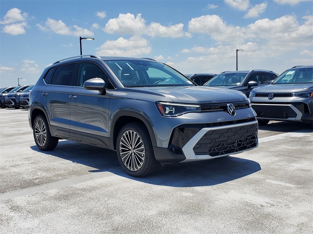 New 2025 Volkswagen Taos 1.5T SE SUV