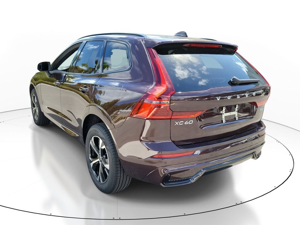 New 2026 Volvo XC60 B5 Core SUV