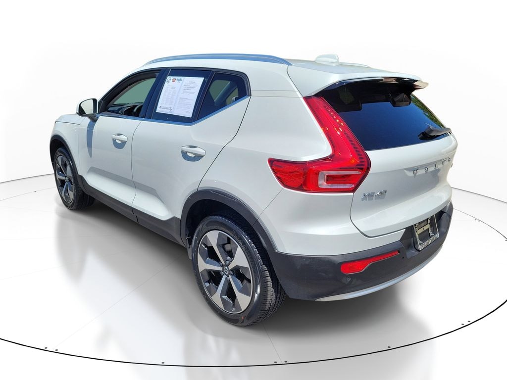 Used 2023 Volvo XC40 B5 AWD Plus Bright SUV