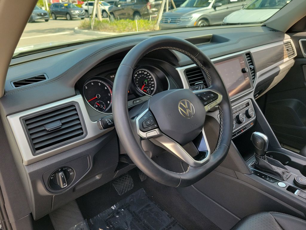 2021 Volkswagen Atlas SE w/Tech - Photo 21