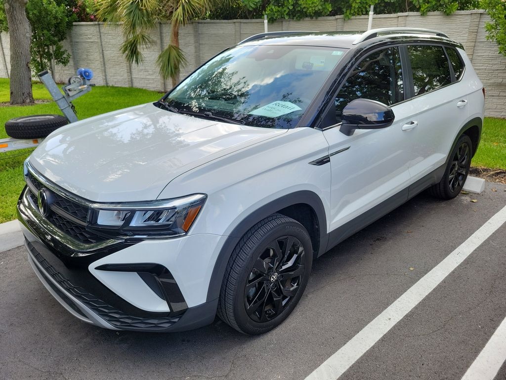 Certified 2024 Volkswagen Taos 1.5T SE SUV