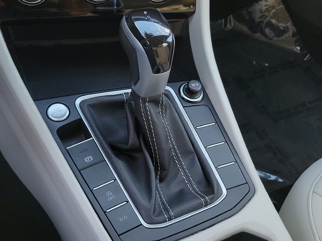 2024 Volkswagen Jetta SE - Photo 29