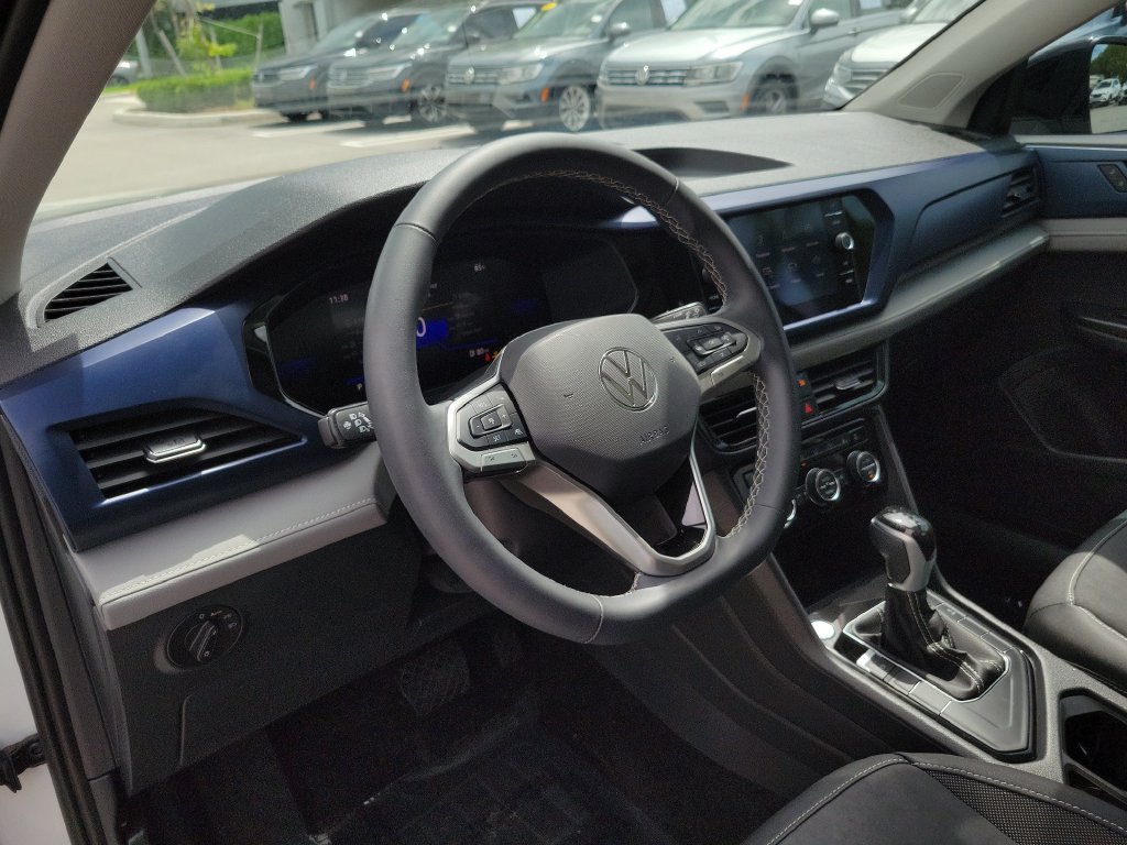 2024 Volkswagen Taos SE - Photo 20