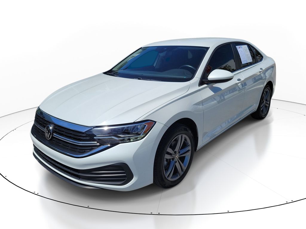 2023 Volkswagen Jetta SE - Photo 2