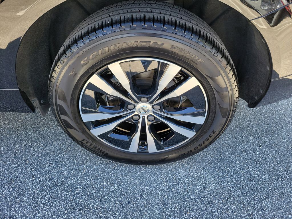 2024 Volvo XC60 Core - Photo 9