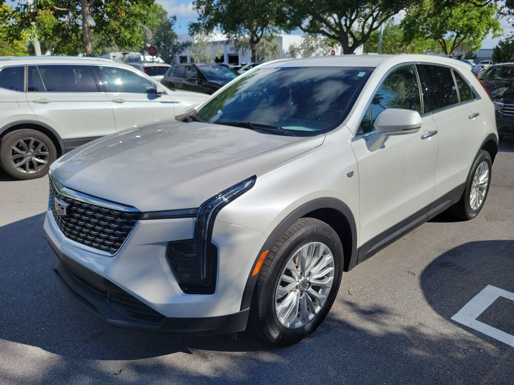 Used 2024 CADILLAC XT4 Luxury SUV