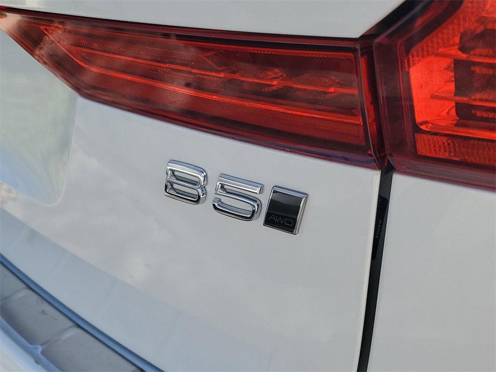 Used 2025 Volvo XC60 B5 Ultra SUV