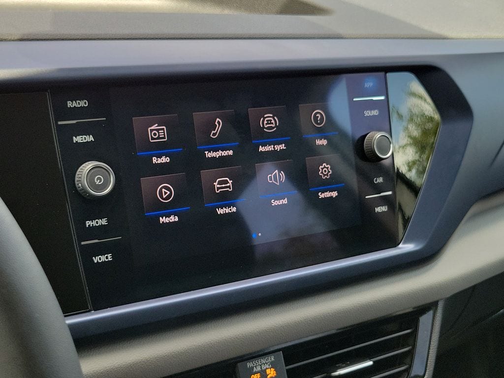 2023 Volkswagen Taos SE - Photo 29