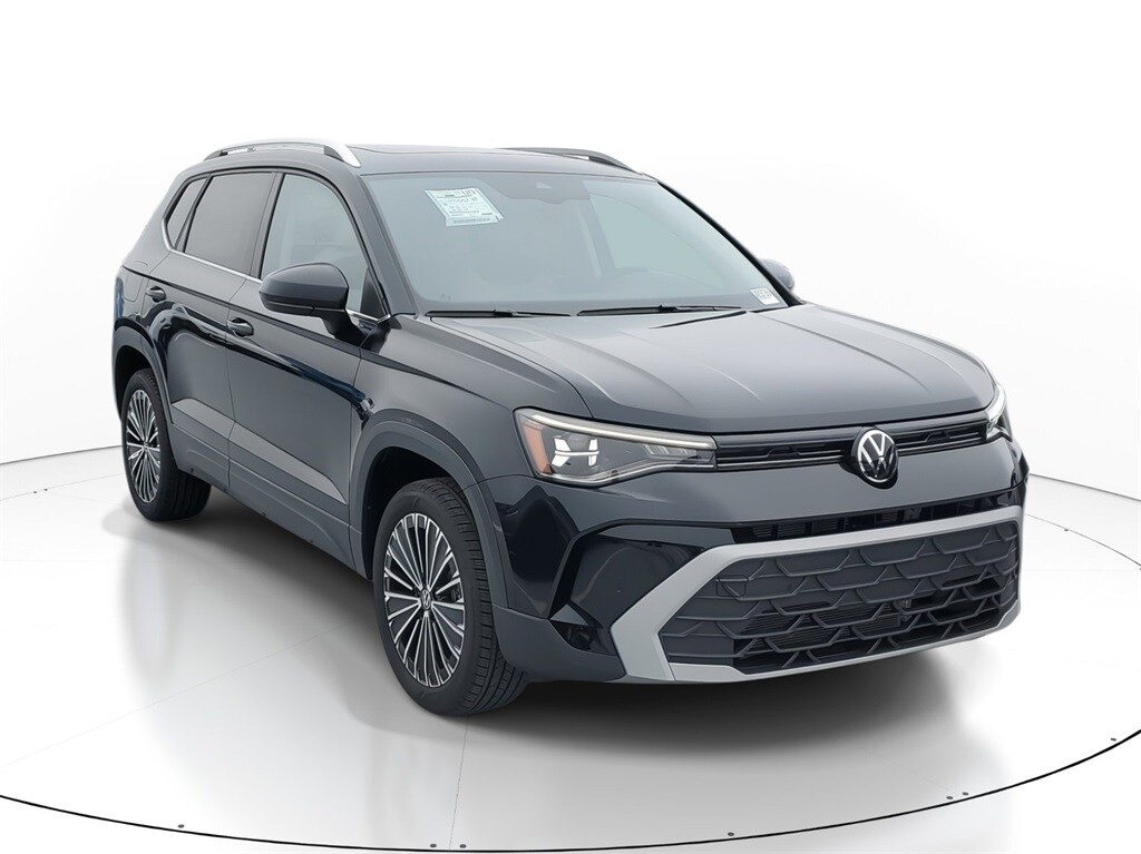 New 2025 Volkswagen Taos 1.5T SE SUV
