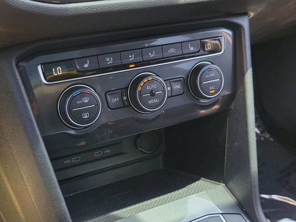 2021 Volkswagen Tiguan SE - Photo 33
