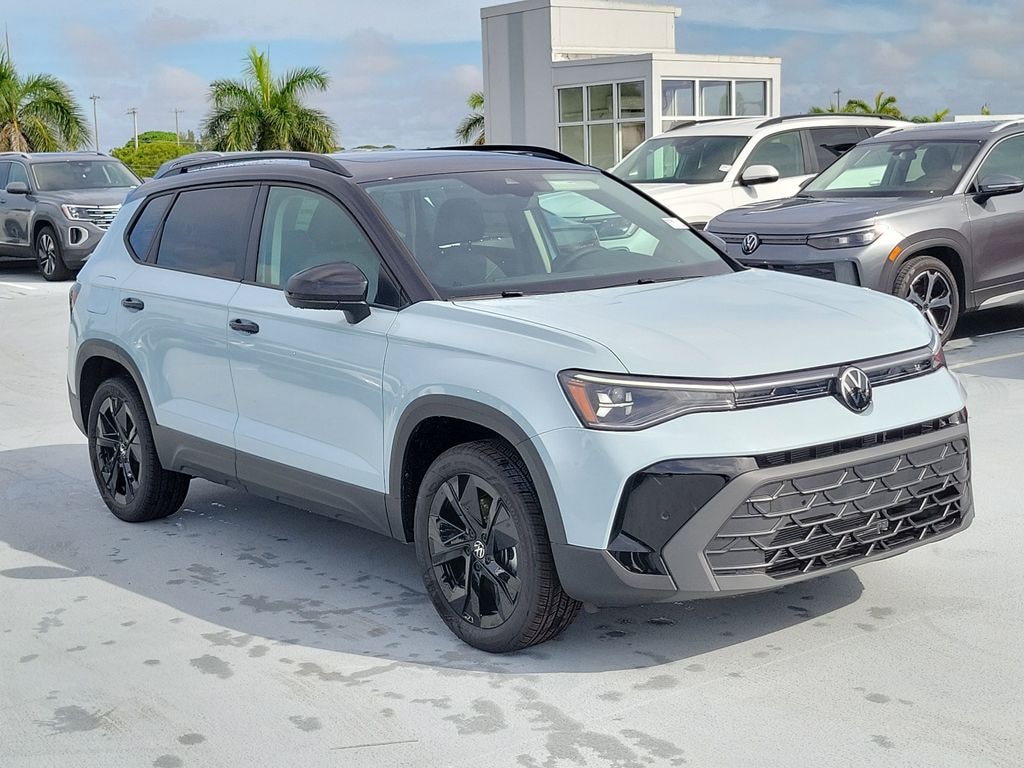 New 2026 Volkswagen Taos 1.5T SE Black SUV