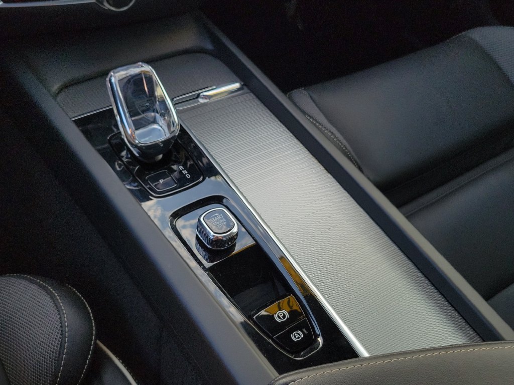 2024 Volvo S60 Plus - Photo 30