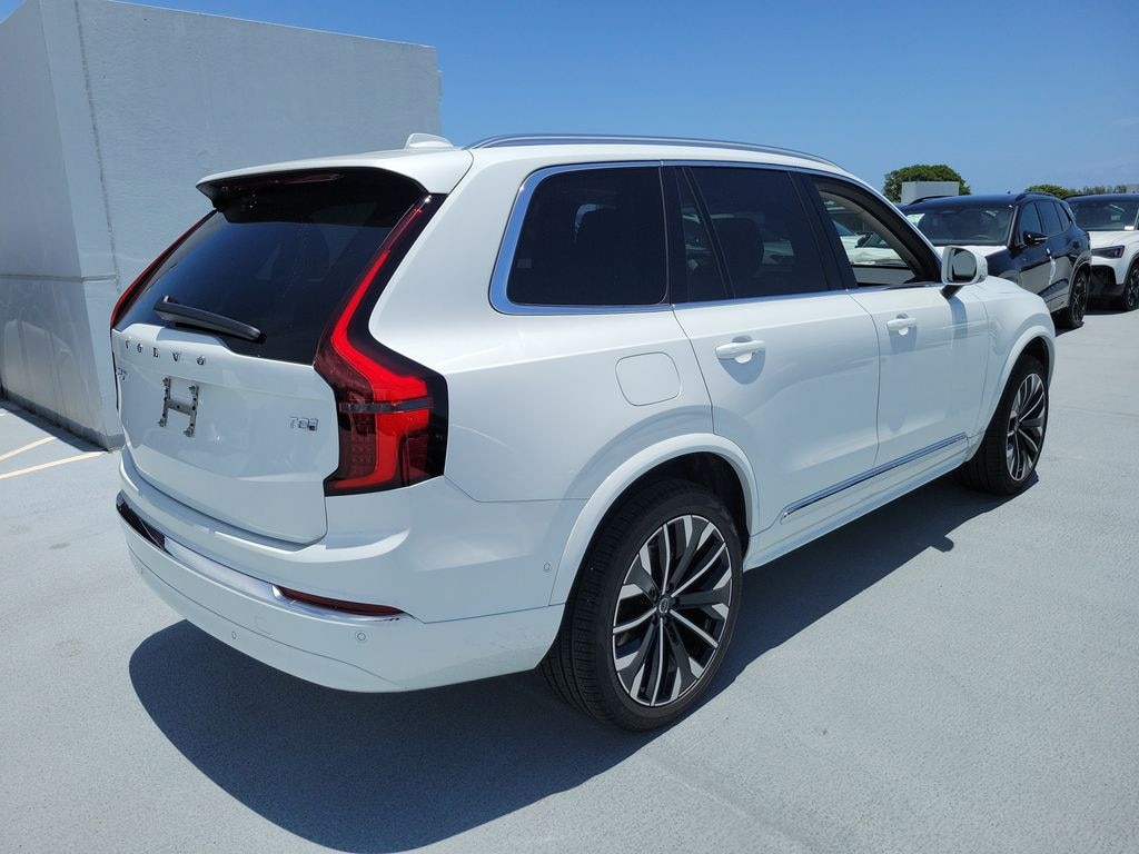 New 2026 Volvo XC90 plug-in hybrid T8 Ultra 7-Seater SUV