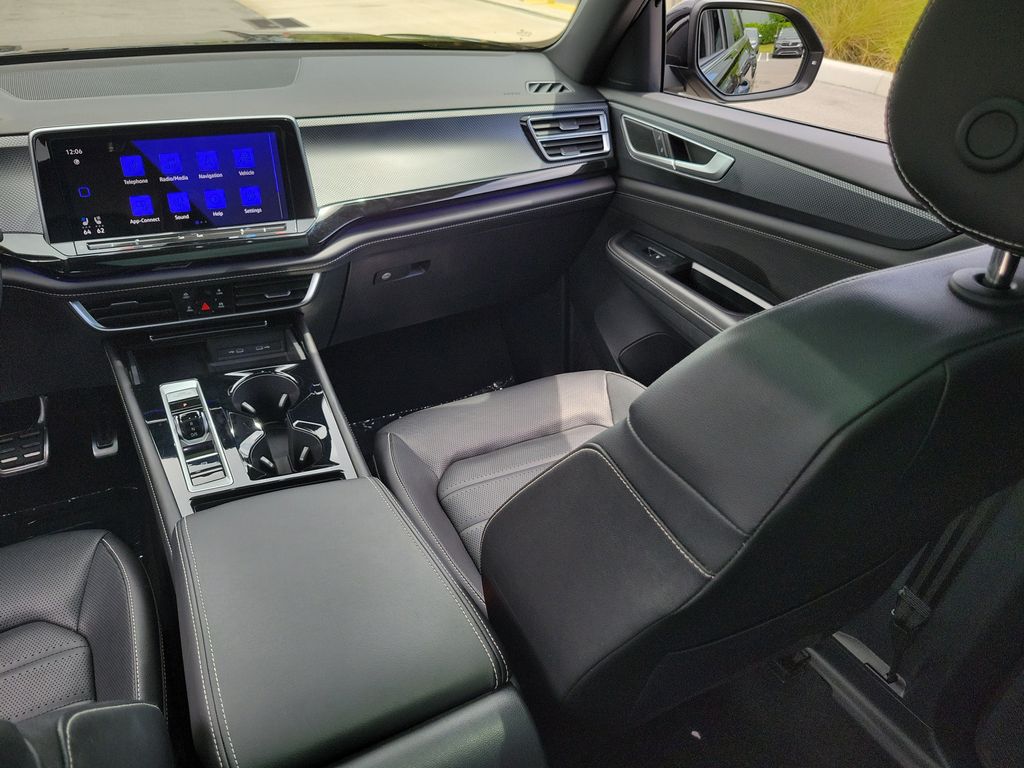 2024 Volkswagen Atlas Cross Sport SEL R-LINE - Photo 16