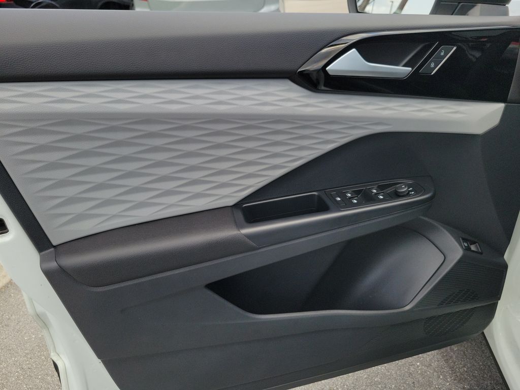 2023 Volkswagen Taos S - Photo 16
