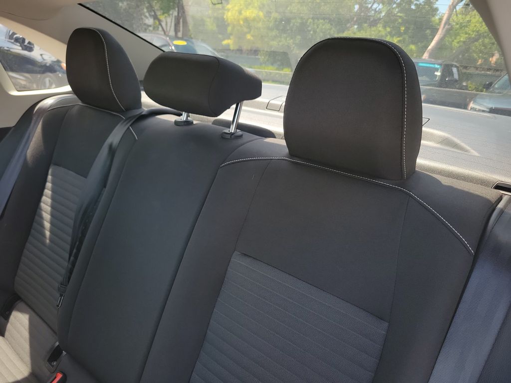 2025 Volkswagen Jetta S - Photo 9