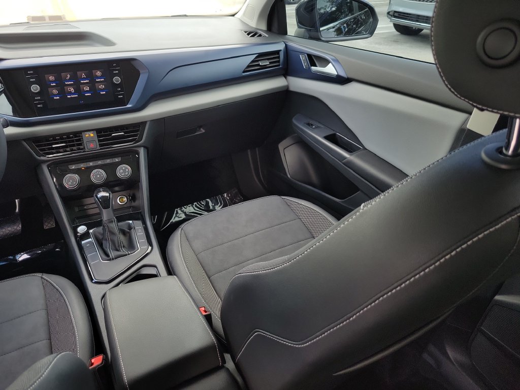 2023 Volkswagen Taos SE - Photo 15