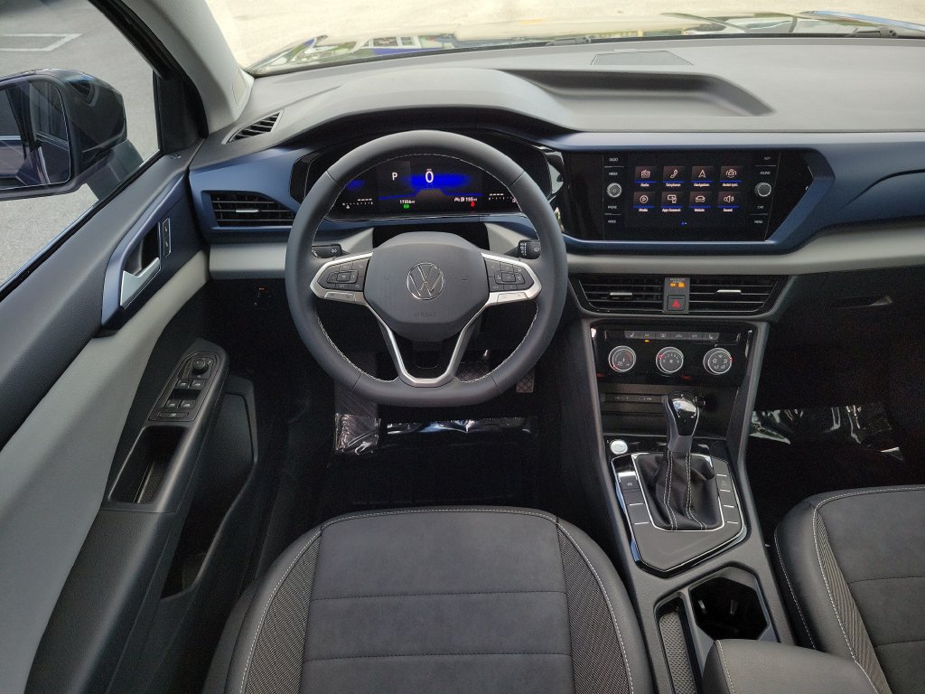 2023 Volkswagen Taos SE - Photo 13
