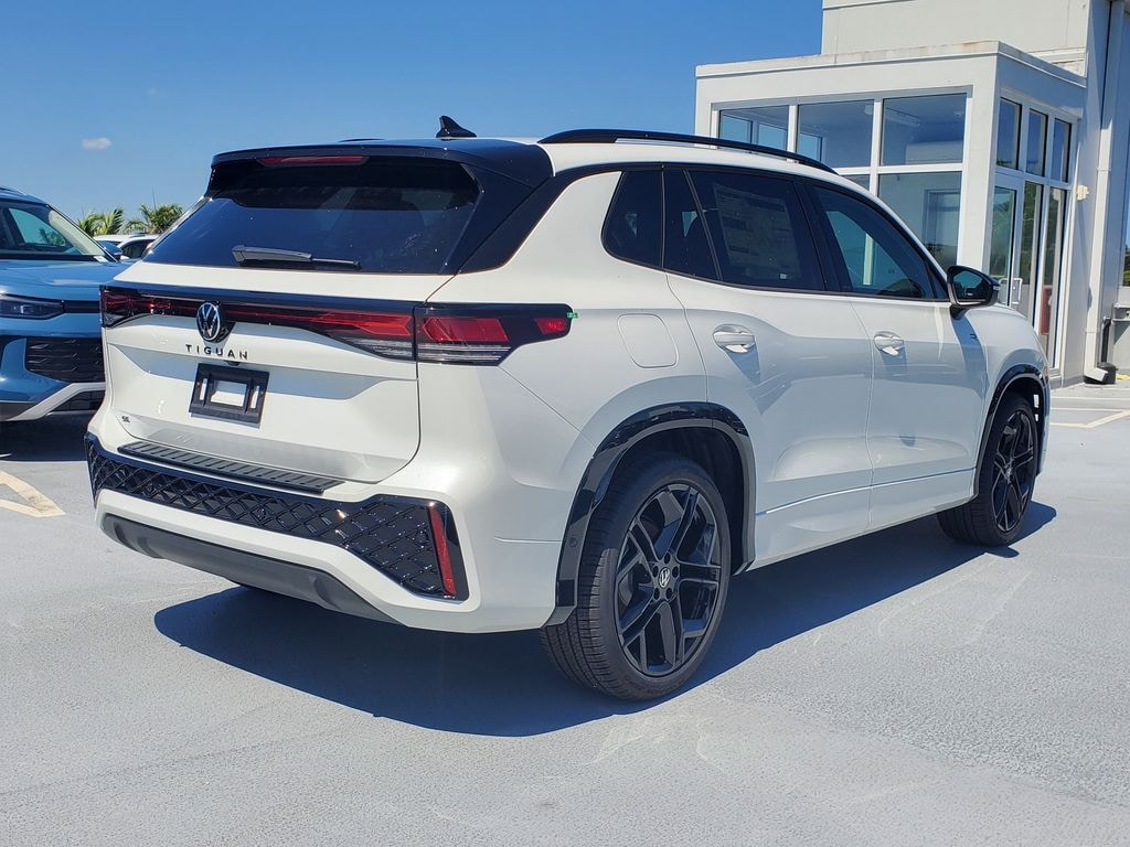 New 2026 Volkswagen Tiguan 2.0T SE R-Line Black SUV