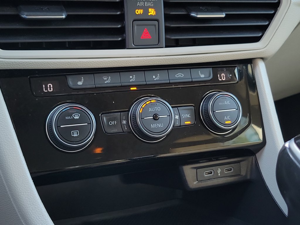 2024 Volkswagen Jetta SE - Photo 28