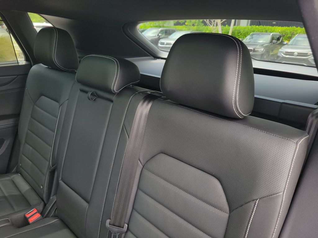 2024 Volkswagen Atlas Cross Sport SEL R-LINE - Photo 11