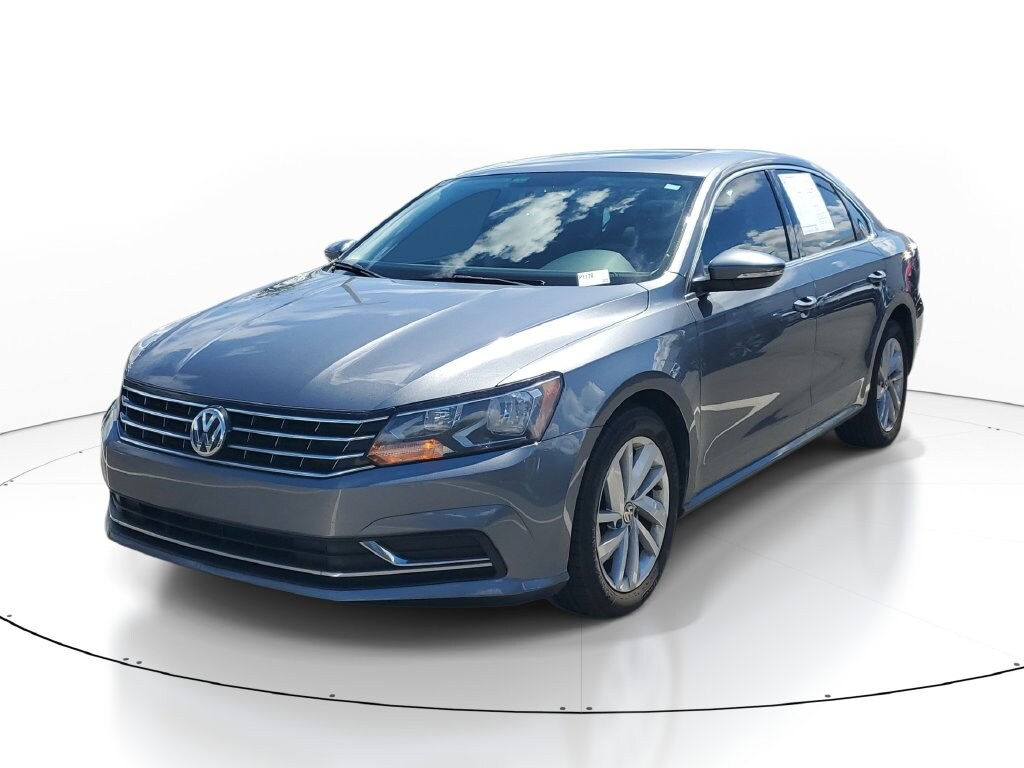 Used 2018 Volkswagen Passat 2.0T SE Sedan