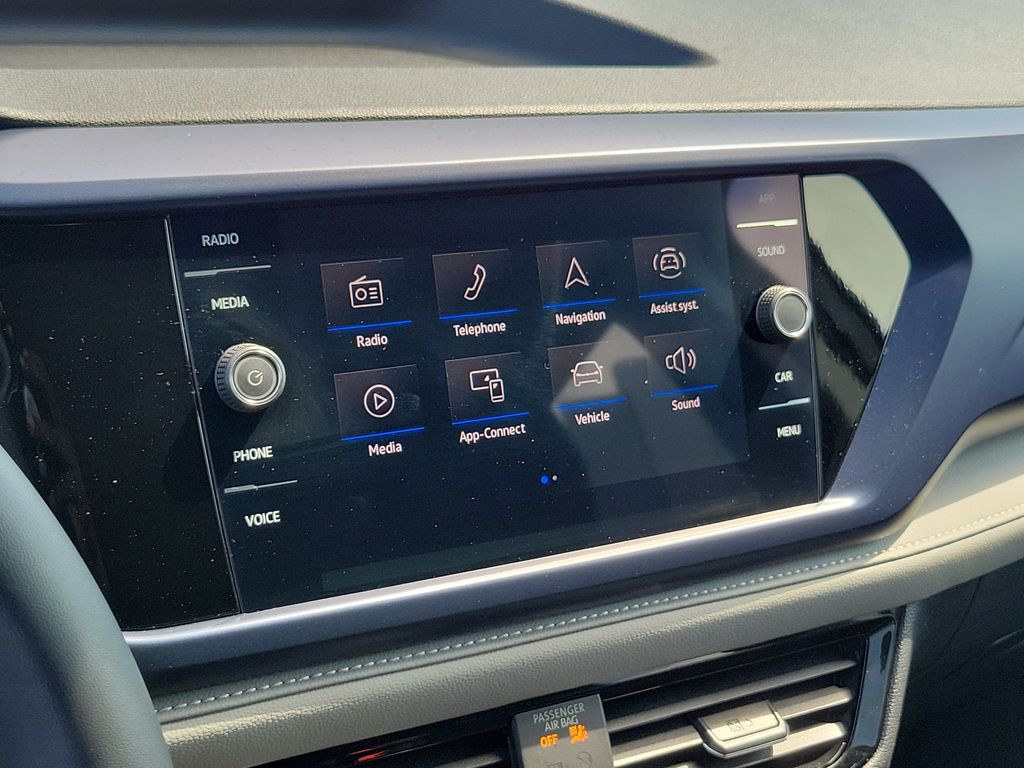 2024 Volkswagen Taos SE - Photo 28