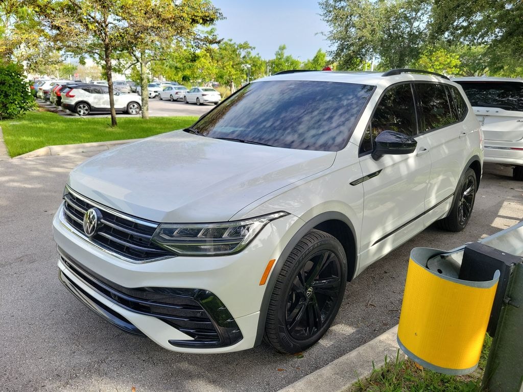 Certified 2023 Volkswagen Tiguan 2.0T SE R-Line Black SUV