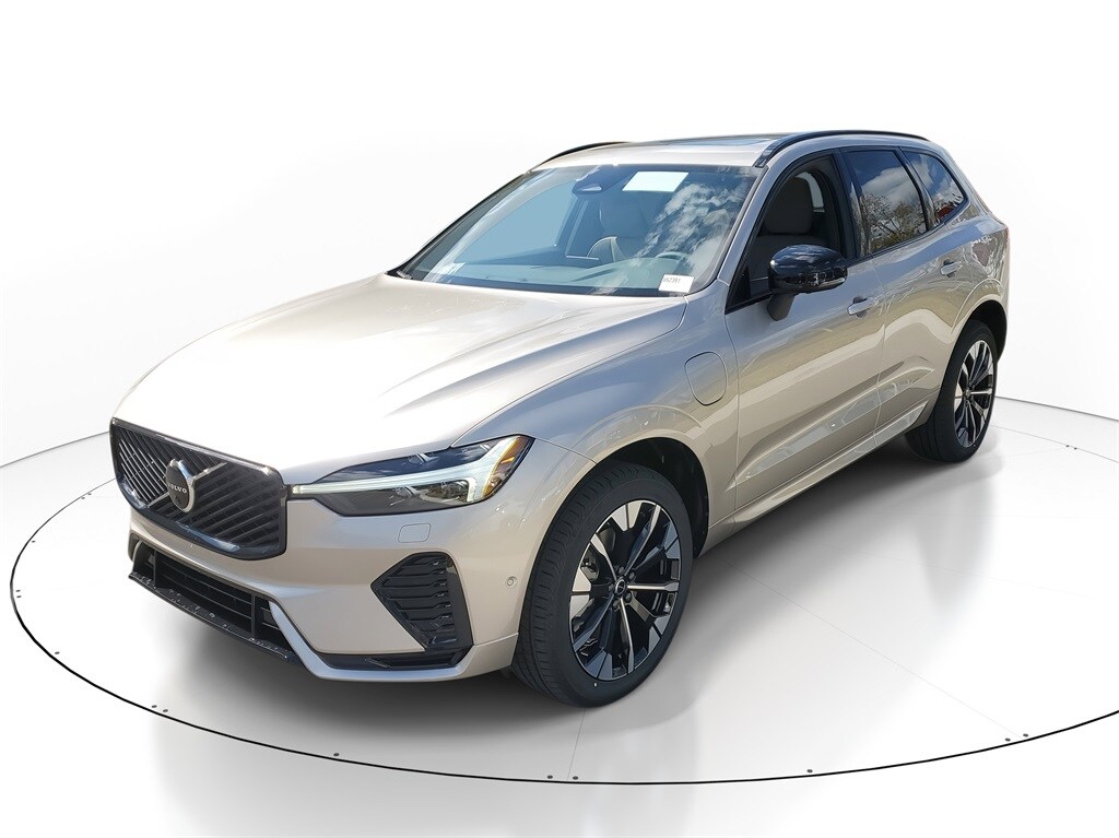 New 2026 Volvo XC60 plug-in hybrid T8 Plus SUV