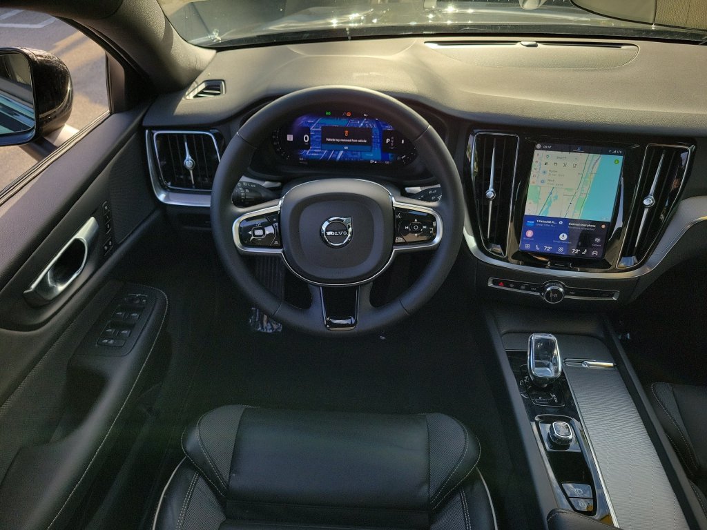2024 Volvo S60 Plus - Photo 13