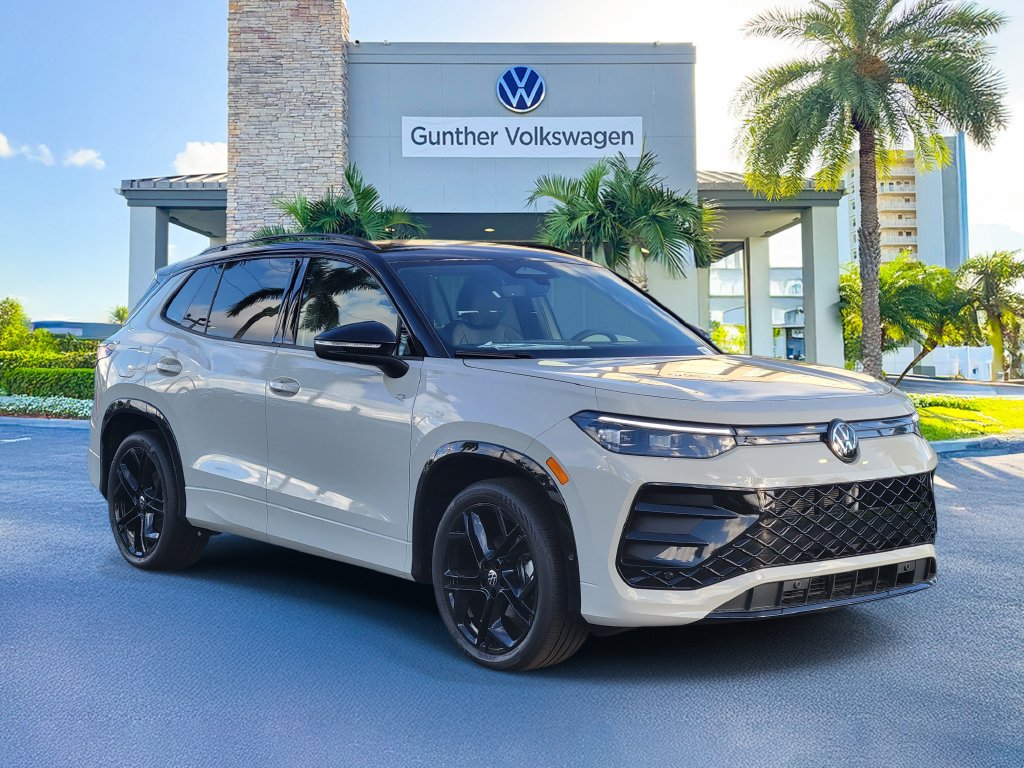 New 2026 Volkswagen Tiguan SE R-Line Black SUV