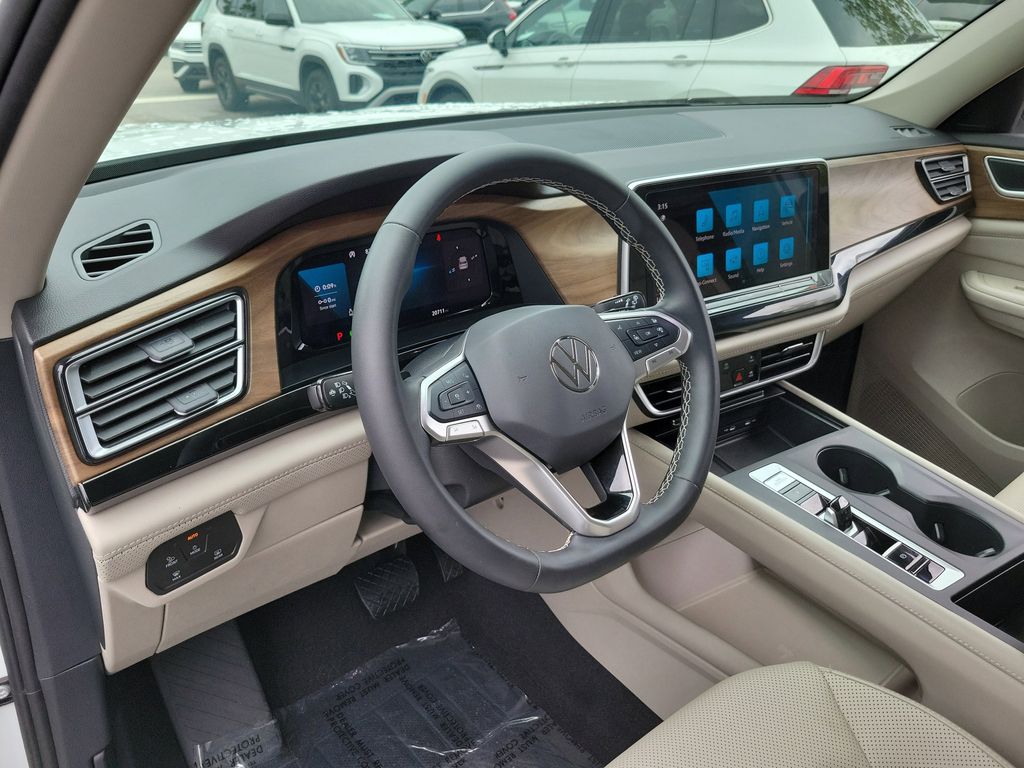 2024 Volkswagen Atlas SE - Photo 18