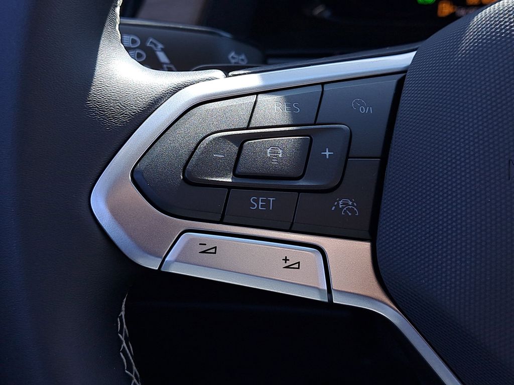 2026 Volkswagen Atlas SE w/Tech - Photo 25