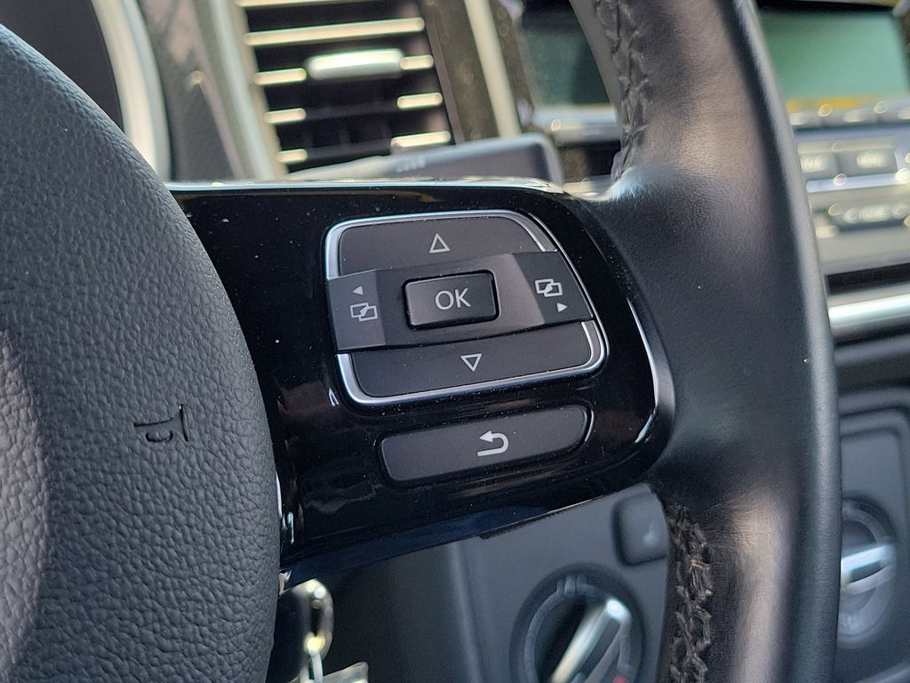 2014 Volkswagen Beetle R-Line - Photo 18