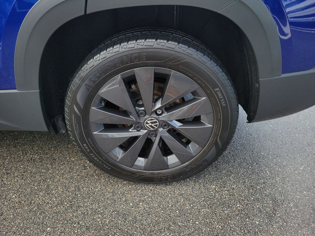 2023 Volkswagen Taos S - Photo 7