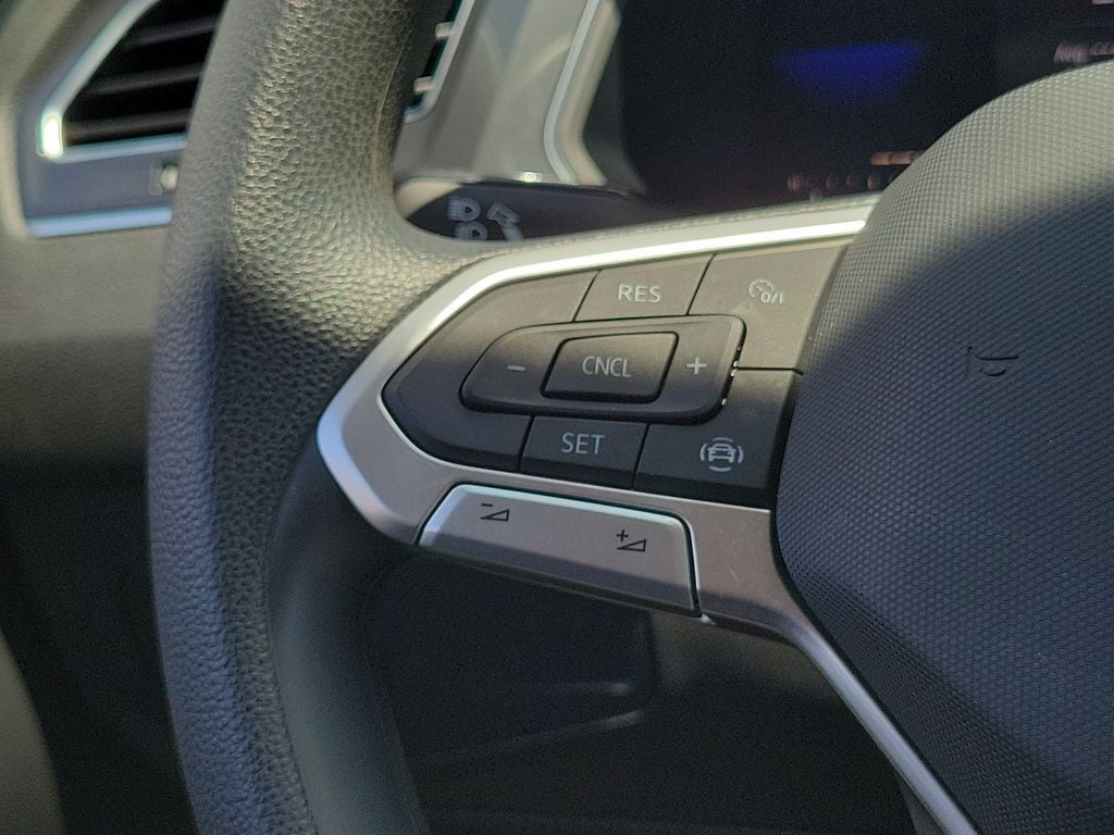 2022 Volkswagen Tiguan S - Photo 23