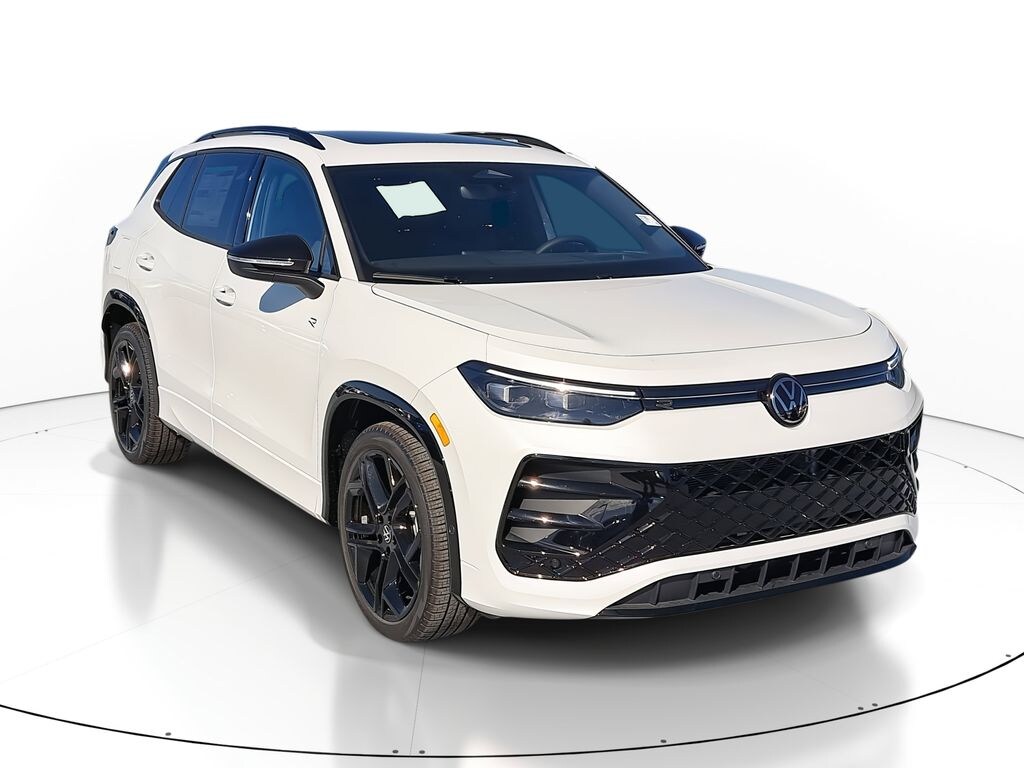 New 2026 Volkswagen Tiguan 2.0T SE R-Line Black SUV