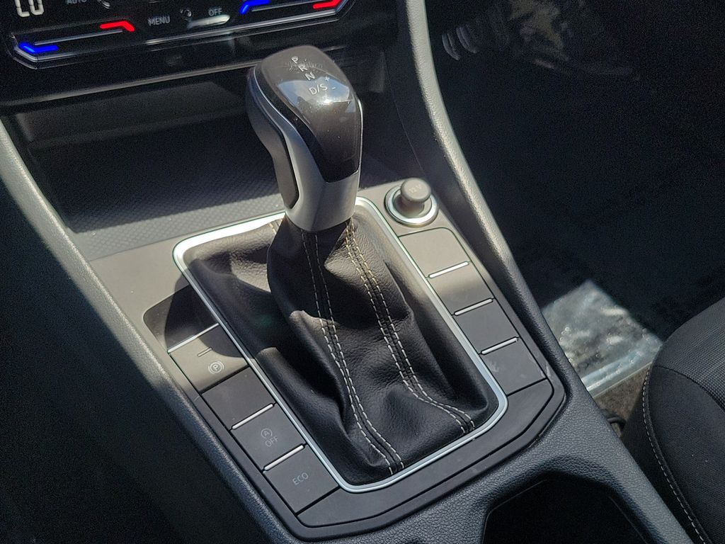 2025 Volkswagen Jetta S - Photo 28