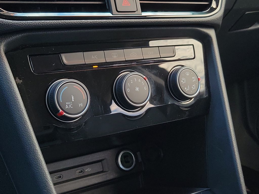 2024 Volkswagen Taos S - Photo 29